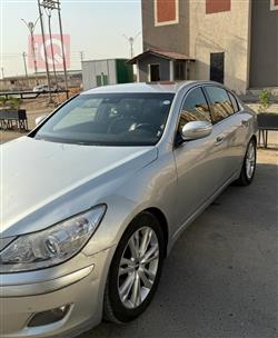 هیوندای جێنسس